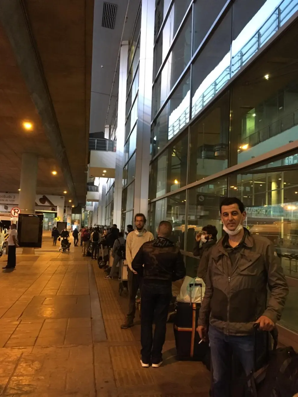 El avión en el que viajaba ha aterrizado esta madrugada en Madrid-Barajas con centenares de repatriados. Lezcano inicia ahora 14 días de aislamiento para prevenir contagios.