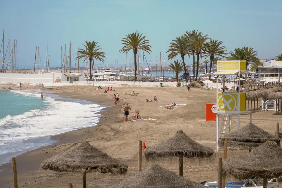 Málaga abre sus playas en la fase 2 de la desescalada