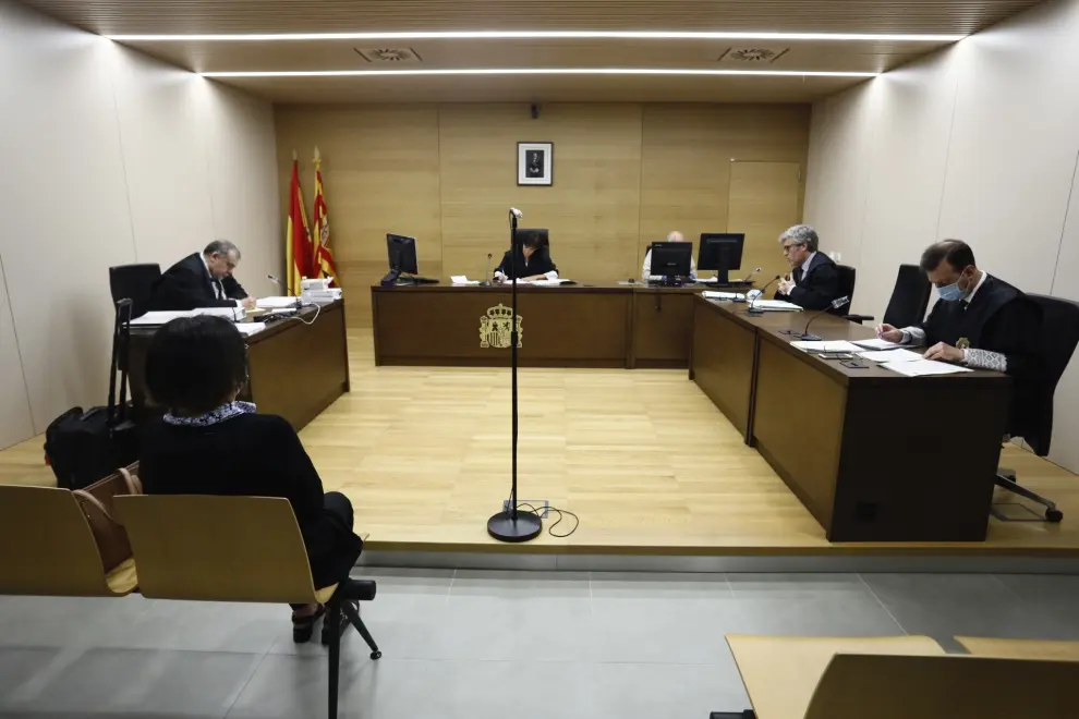 Juicio en Zaragoza contra la DGA por no facilitar equipos de protección frente al coronavirus al personal sanitario.