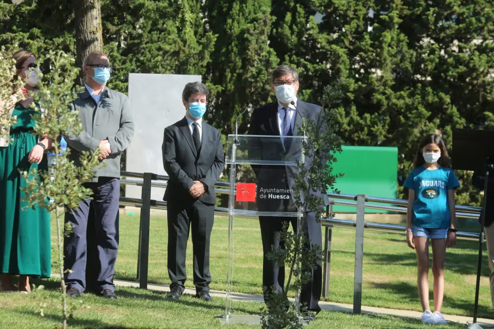 Acto de homenaje a las víctimas de la pandemia en Huesca.
