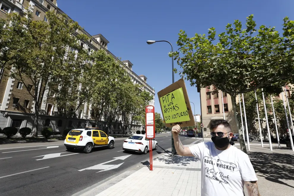 Protesta de los empresarios del ocio nocturno en Zaragoza