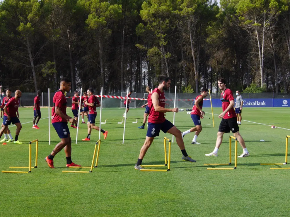Los jugadores de la SD Huesca afrontarán cuatro semanas de pretemporada.