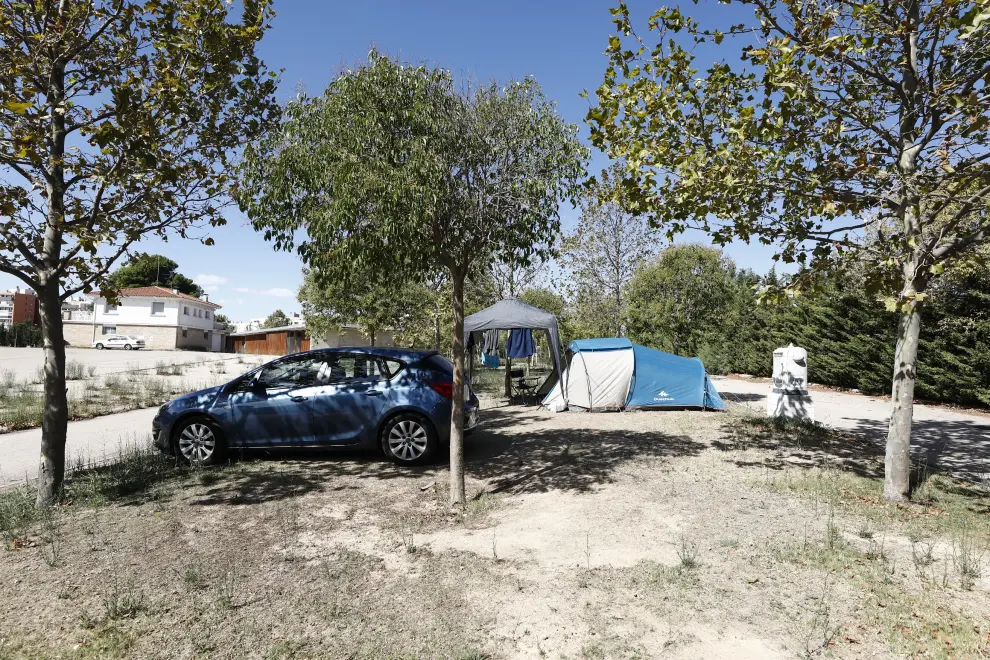 La falta de turistas y los robos ponen en jaque el futuro del Camping de Zaragoza