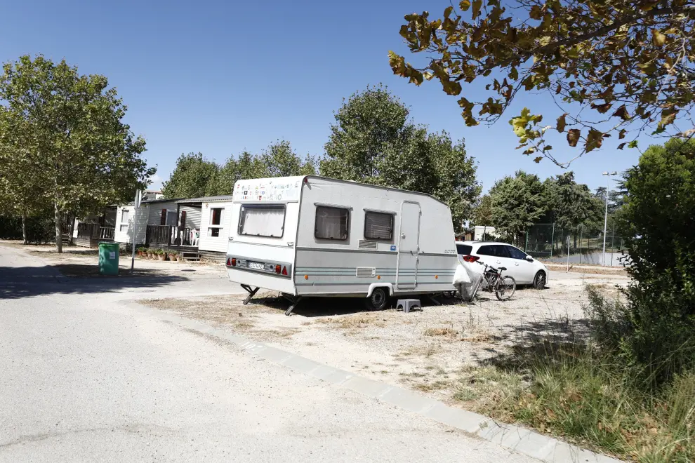 La falta de turistas y los robos ponen en jaque el futuro del Camping de Zaragoza