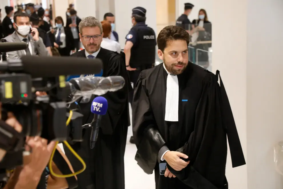 Lawyers for the victims stand in front of the courtroom for the opening of the trial of the January 2015 Paris attacks against Charlie Hebdo satirical weekly, a policewoman in Montrouge and the Hyper Cacher kosher supermarket, at Paris courthouse, France, Steptember 2, 2020. The trial will take place from September 2 to November 10. REUTERS/Charles Platiau [[[REUTERS VOCENTO]]] FRANCE-CHARLIEHEBDO/TRIAL