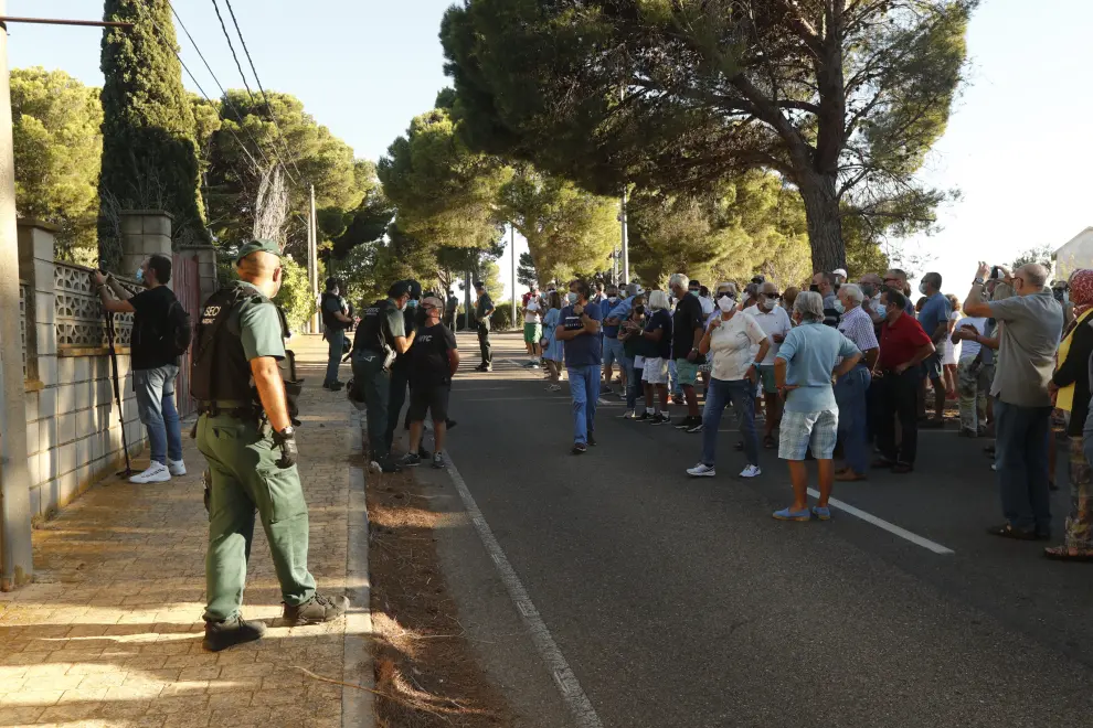 Vecinos de La Muela organizan una protesta contra la okupación ilegal.