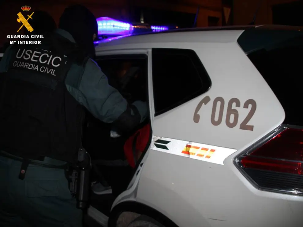 La Guardia Civil detiene a los okupas de Utebo e interviene una katana y dos pistolas simuladas