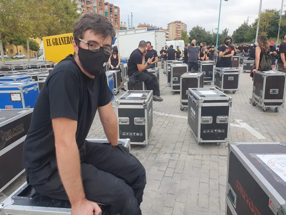 Alerta Roja: Los gremios del espectáculo lanza un SOS silencioso en Zaragoza
