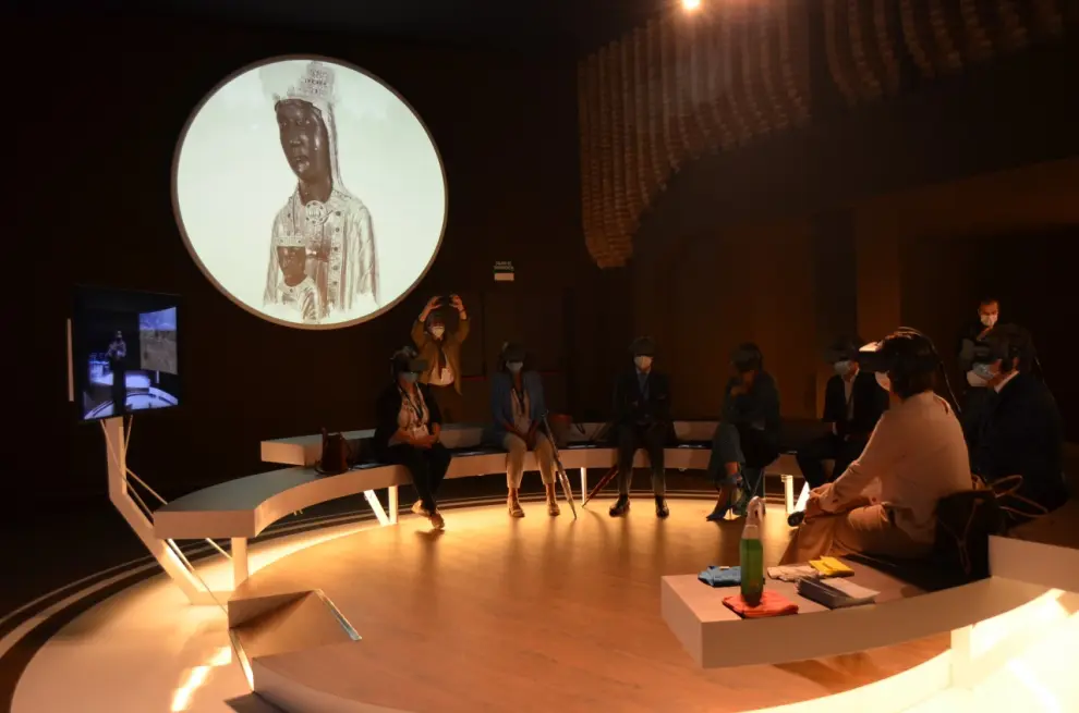 Los nuevos espacios museográficos de Torreciudad han sorprendido a las autoridades y a los fieles que han acudido a la inauguración.