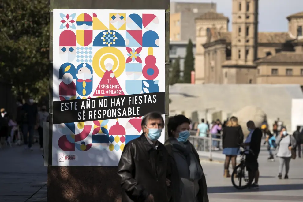 Primer día de las 'no fiestas' del Pilar en Zaragoza.