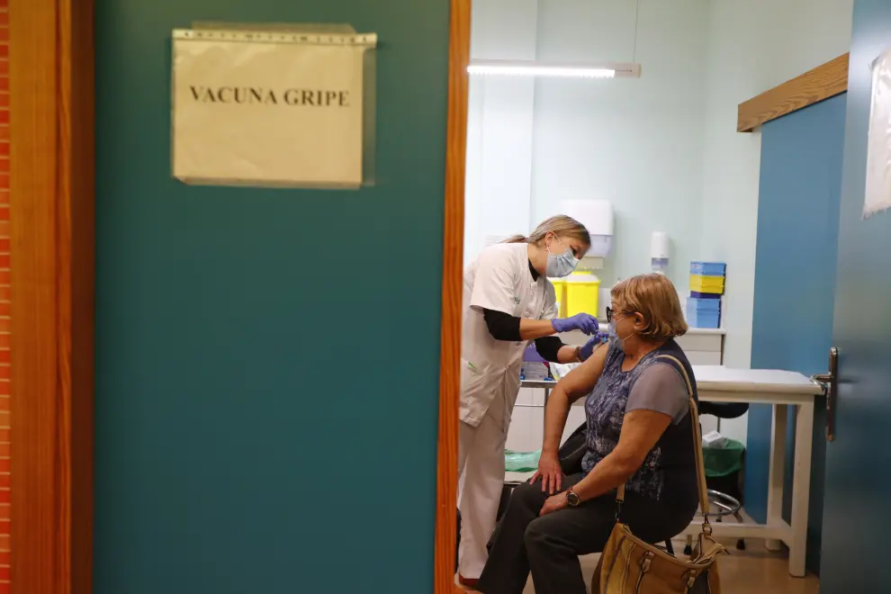 Fotos del inicio de la campaña de vacunación en Aragón.