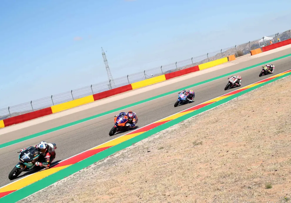 Momento de una de las sesiones de entrenamiento del Gran Premio de Aragón de Moto GP celebrada este viernes en el circuito de Motorland