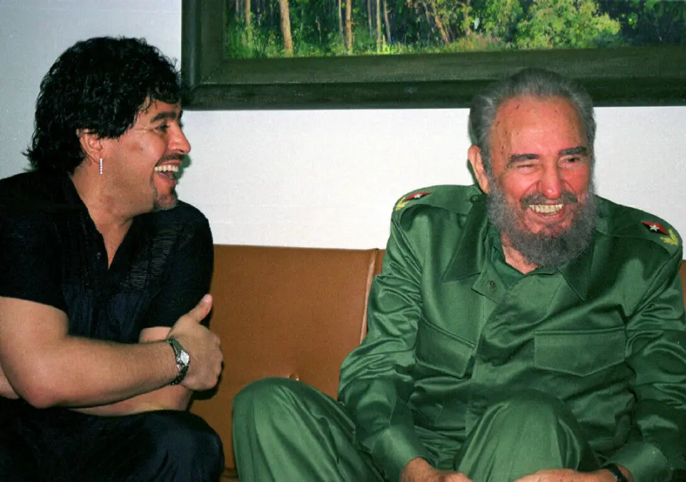 Maradona, con Fidel Castro en La Habana, el 29 de octubre de 2001.
