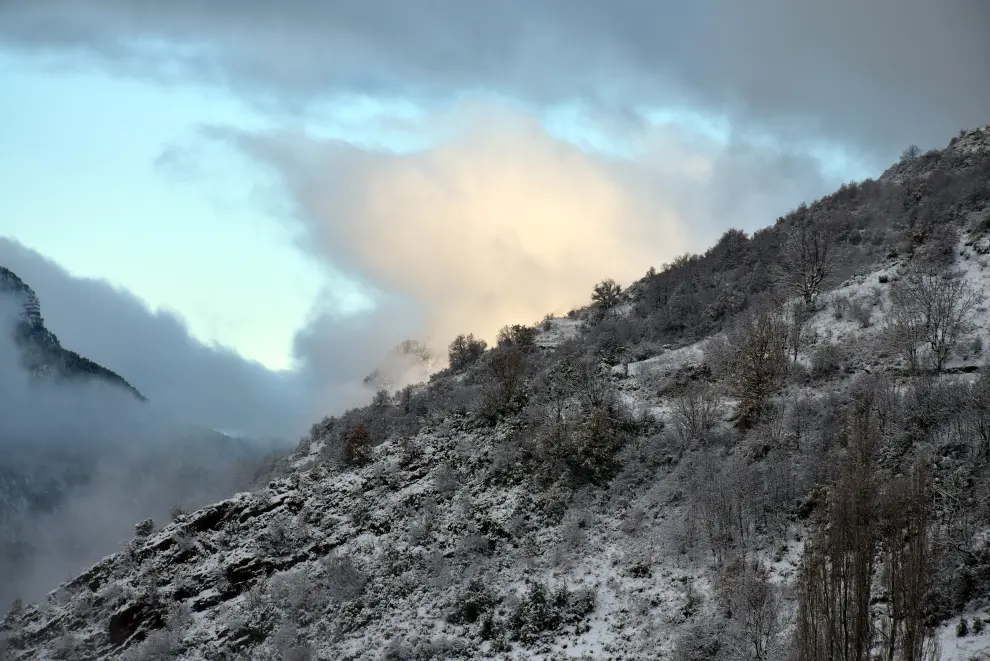 Primera gran nevada de la temporada en el valle de Gistaín.
