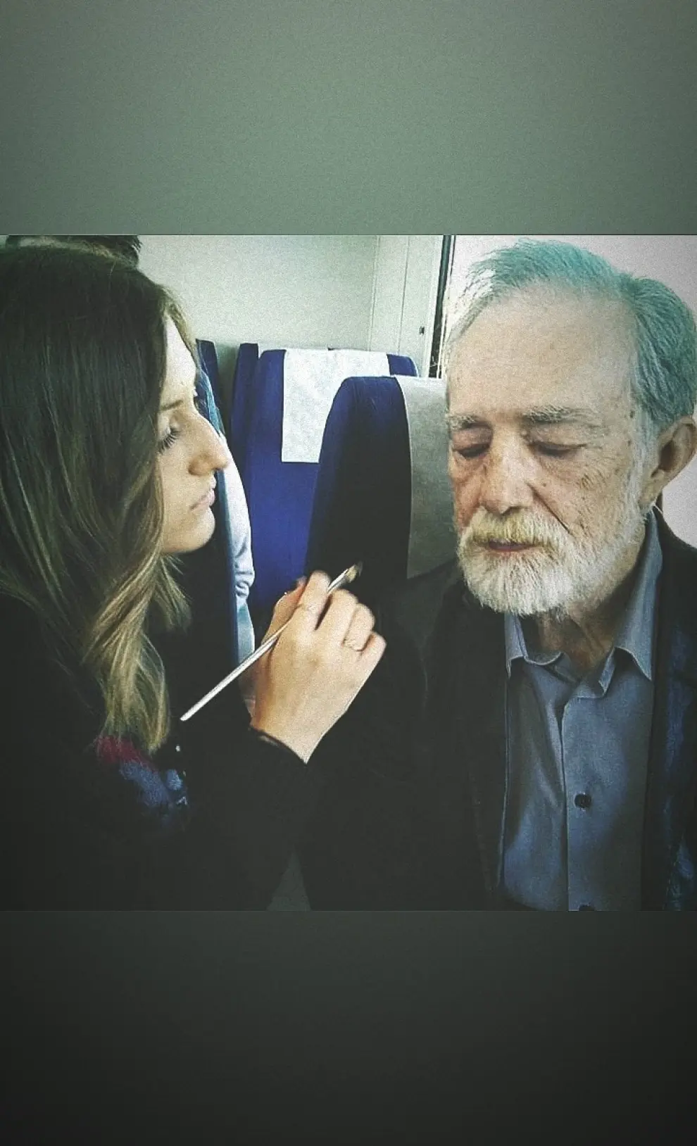 Maquillando al actor Mariano Anós para el cortometraje de Mermelada de Moras de Jorge Andolz.