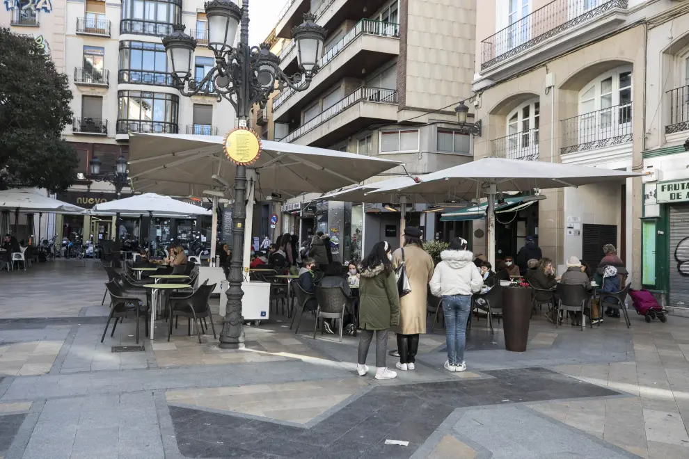 Ambiente en la capital aragonesa el primer día con las nuevas restricciones