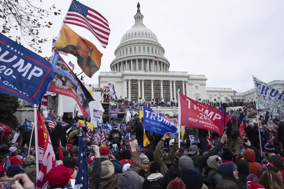 Pro-Trump rally ahead of US Congress counting electoral college votes
