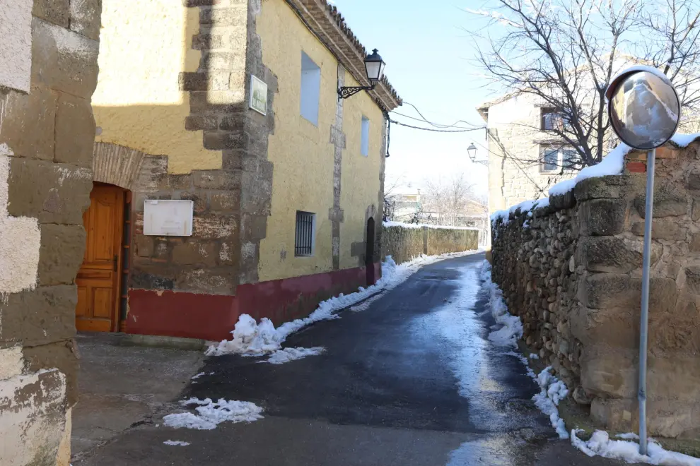 Más de 200 operarios están desplegados por la ciudad de Huesca para tratar de garantizar la movilidad tras el paso de la borrasca Filomena.
