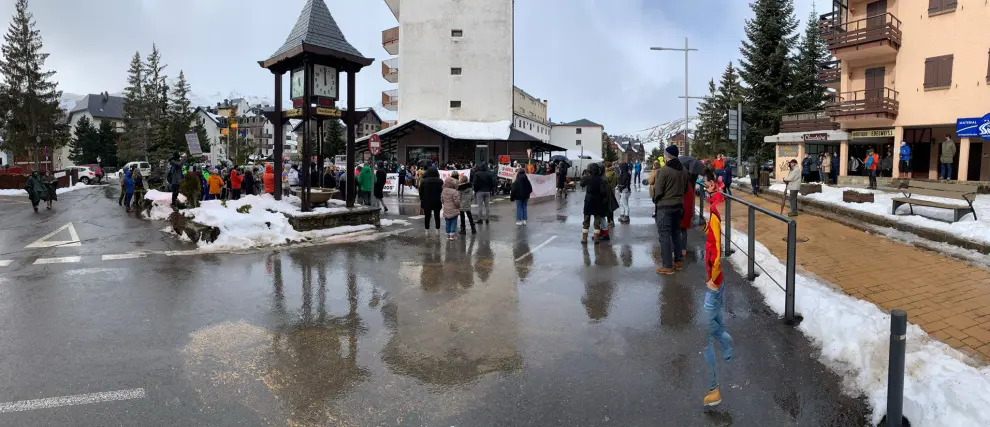 Protestas del sector de la nieve en el valle de Tena