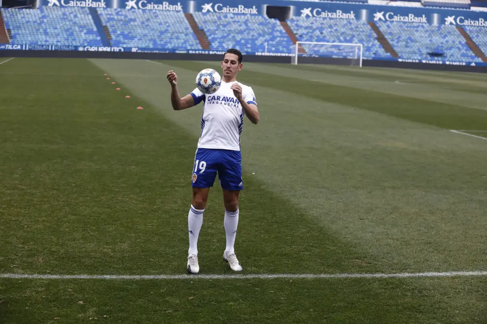 Presentación de Álex Alegría como jugador del Real Zaragoza.