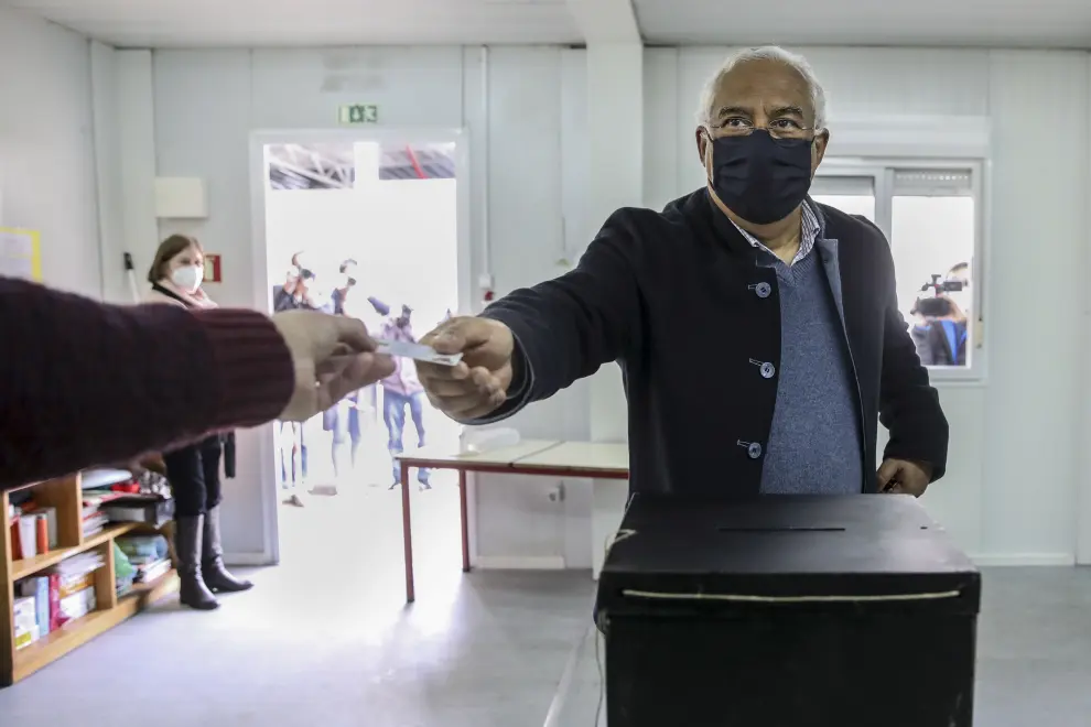 Portuguese Prime minister Antonio Costa casts his vote during Portugal's presidential election in Lisbon, Portugal, January 24, 2021. Andre Kosters/Pool via REUTERS[[[REUTERS VOCENTO]]] PORTUGAL-ELECTION/