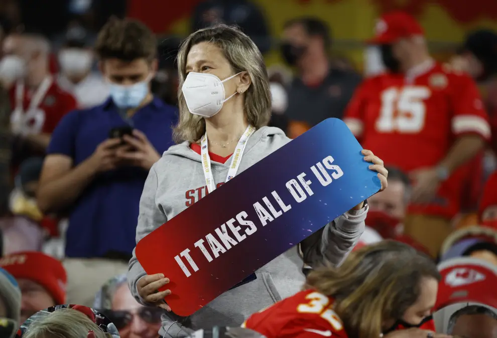 Feb 7, 2020; Tampa, FL, USA; An overall view of Raymond James Stadium during Super Bowl LV between the Kansas City Chiefs and the Tampa Bay Buccaneers.  Mandatory Credit: Kim Klement-USA TODAY Sports[[[REUTERS VOCENTO]]] FOOTBALL-NFL/