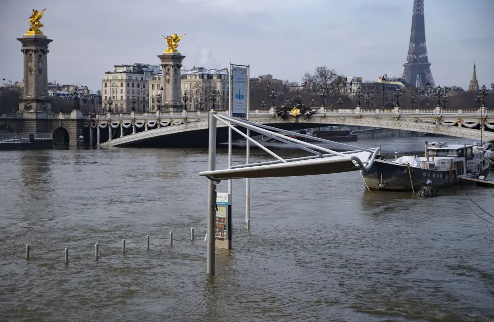 Seine river flooding in Paris