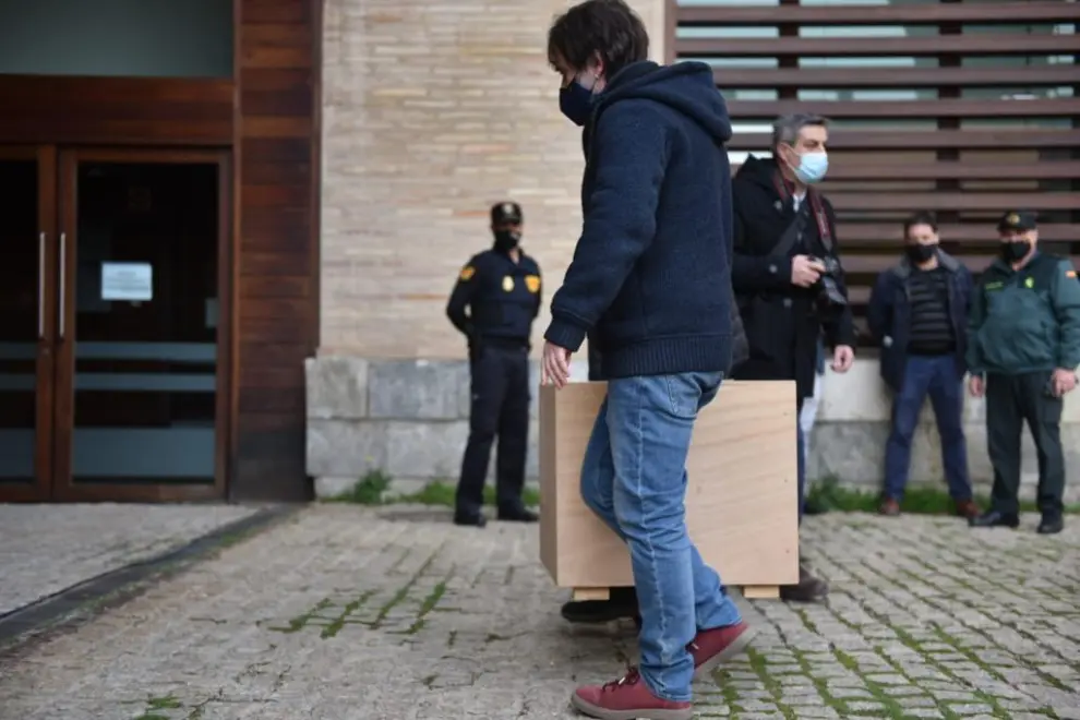 Los bienes llegan por fin a Aragón pero Cataluña solo entrega dos cajas