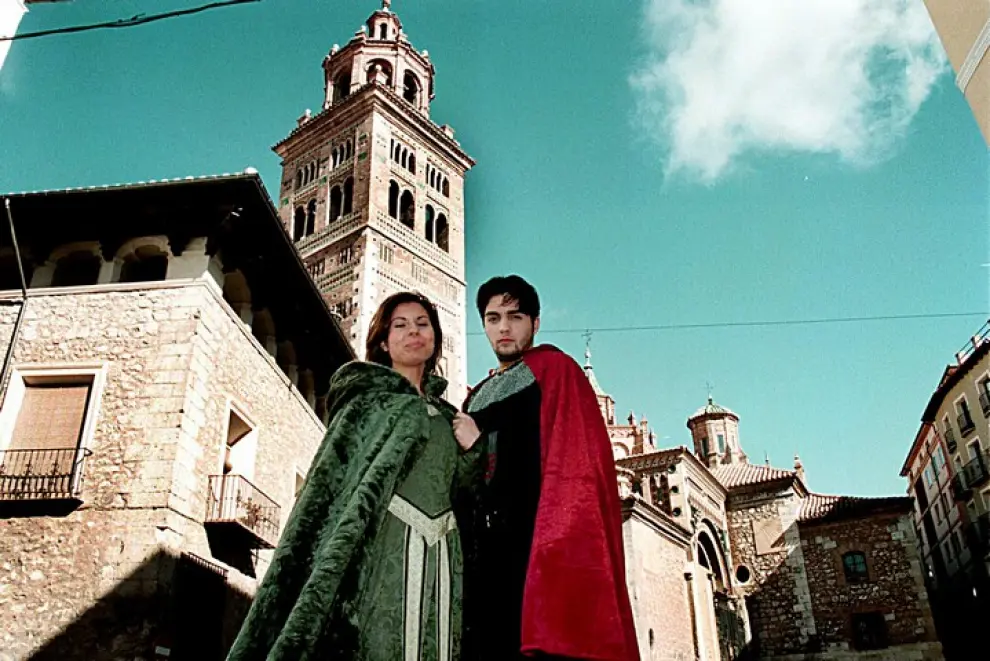 Actores protagonistas de las bodas de Isabel de Segura. Amantes de Teruel. Foto Antonio GArcia. 07-02-02[[[HA ARCHIVO]]]