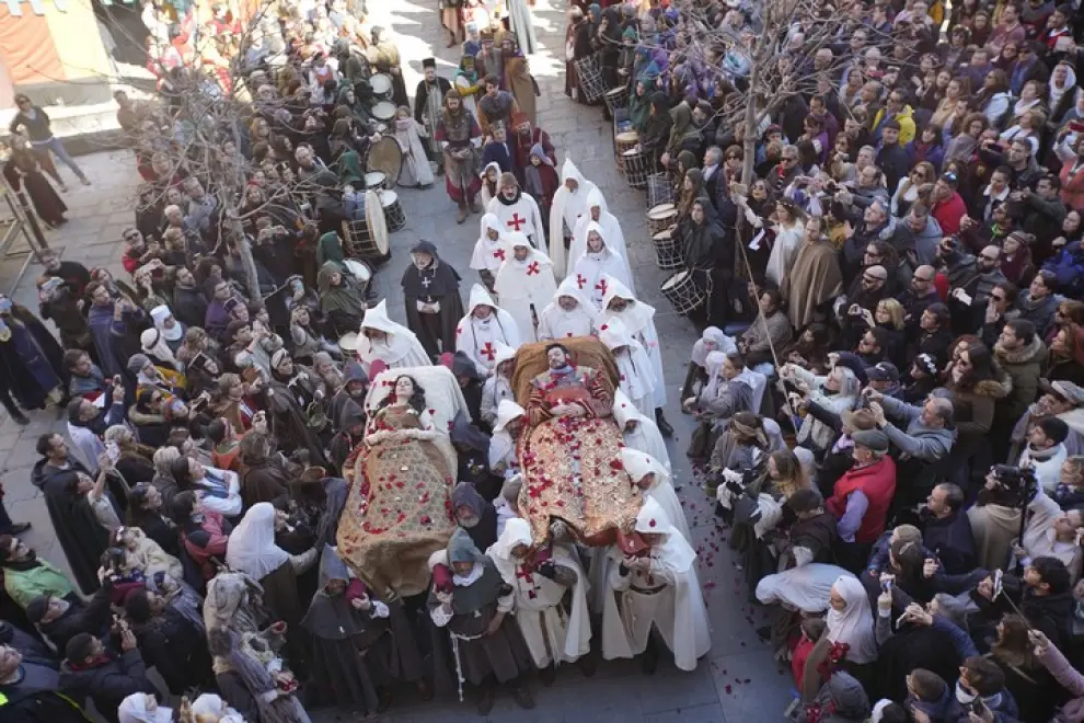 Escena final de la representacion de la leyenda de los amantes deTeruel en la fiesta de las bodas de Isabel de Segura. Foto AntonioGarcia/bykofoto 17/02/19 [[[FOTOGRAFOS]]][[[HA ARCHIVO]]]