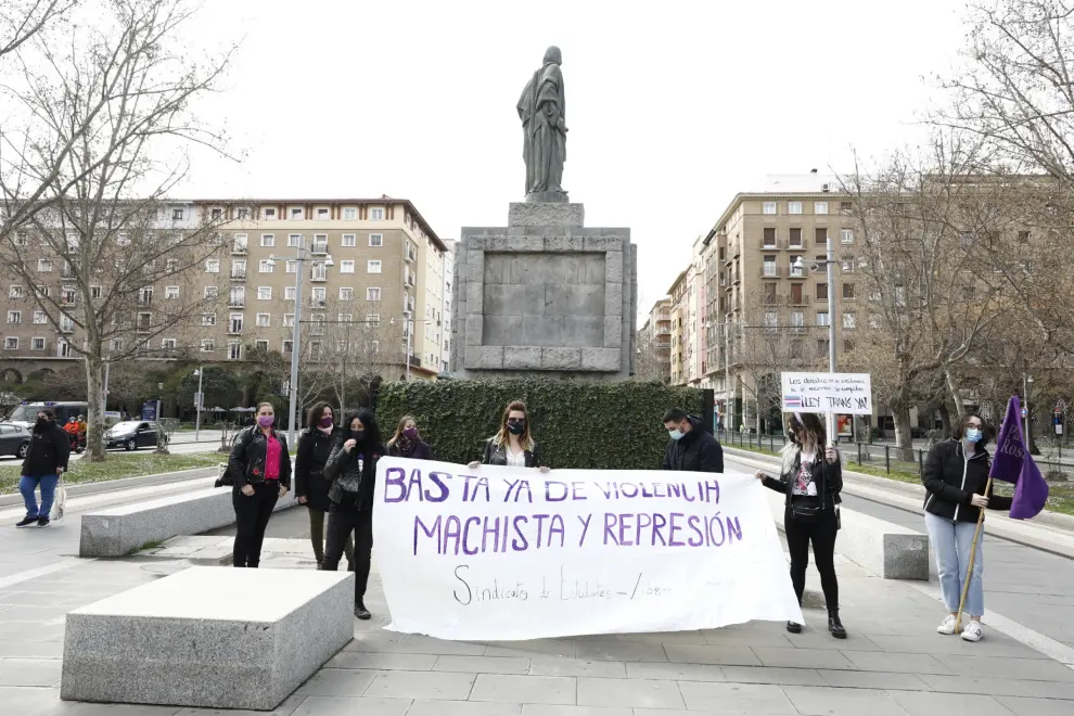 Concentración en la plaza de San Francisco de Zaragoza con motivo del Día de la Mujer.