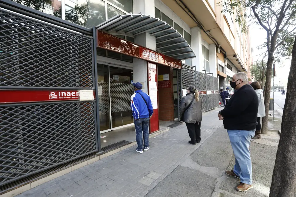 Oficina del Inaem y el SEPE en la calle Santander de Zaragoza.