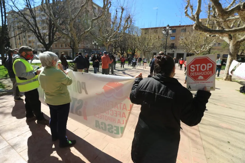 Manifestación en Huesca para exigir más vivienda social.