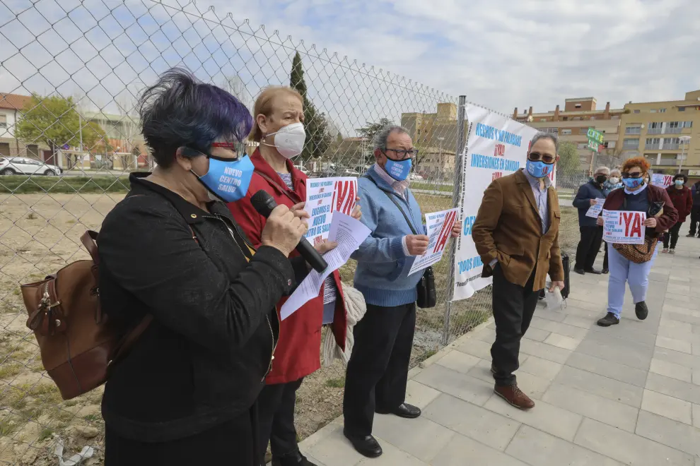 Concentración para reivindicar el nuevo centro de salud en Huesca.