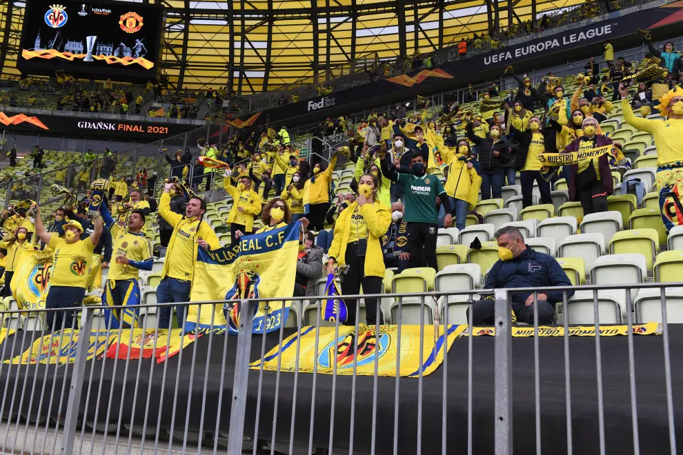 Gdansk (Poland), 26/05/2021.- Supporters of Villarreal cheer prior to the UEFA Europa League final soccer match between Villarreal CF and Manchester United in Gdansk, Poland, 26 May 2021. (Polonia) EFE/EPA/Maja Hitij / POOL Villarreal CF vs Manchester United