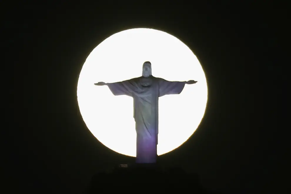 Superluna vista desde Río de Janeiro