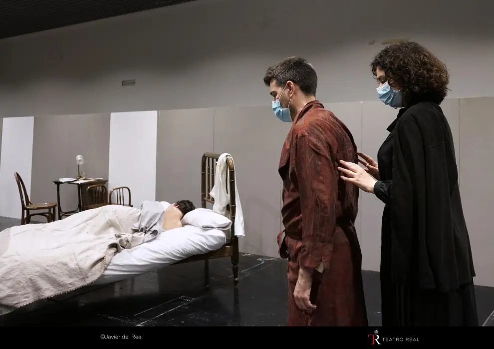 Imagen de uno de los ensayos de la ópera 'Tránsito', del zaragozano Jesús Torres.