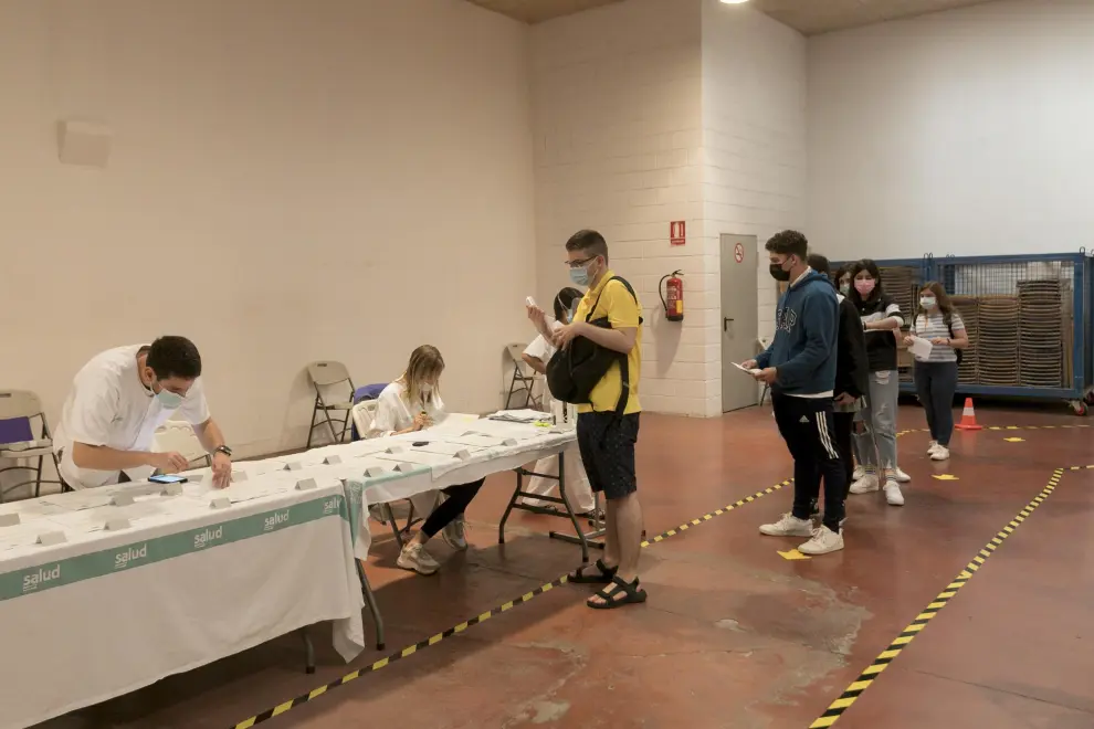 El 95% de los universitarios de Ciencias de la Salud (345) de Huesca han completado este miércoles la pauta con la segunda dosis de Astra Zeneca.