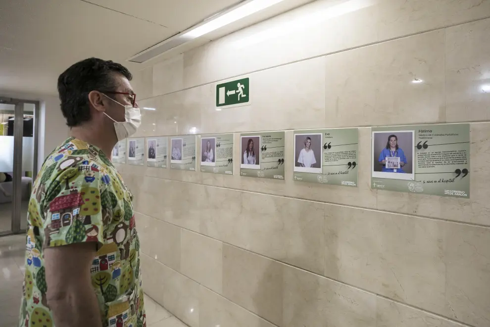 Exposición 'Poniendo cara al hospital' en el Miguel Servet