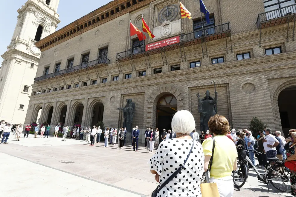 Concentración en repulsa por la violencia de género en Zaragoza