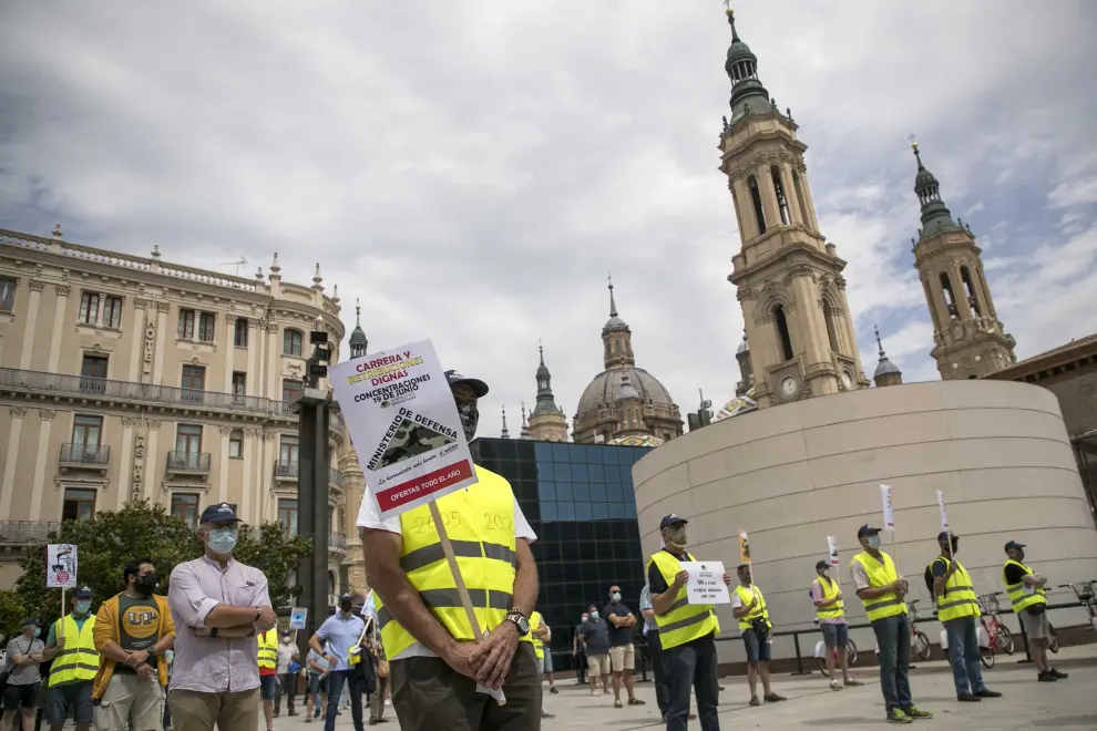 Protesta de militares en Zaragoza para reclamar subidas de sueldos.