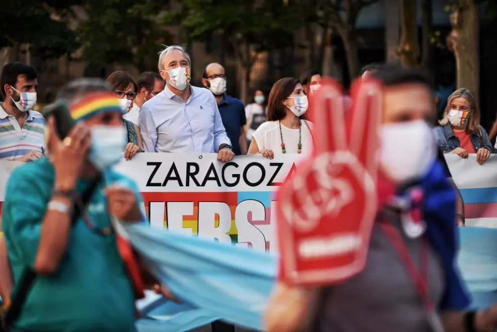Azcón en la marcha del Día del Orgullo Gay