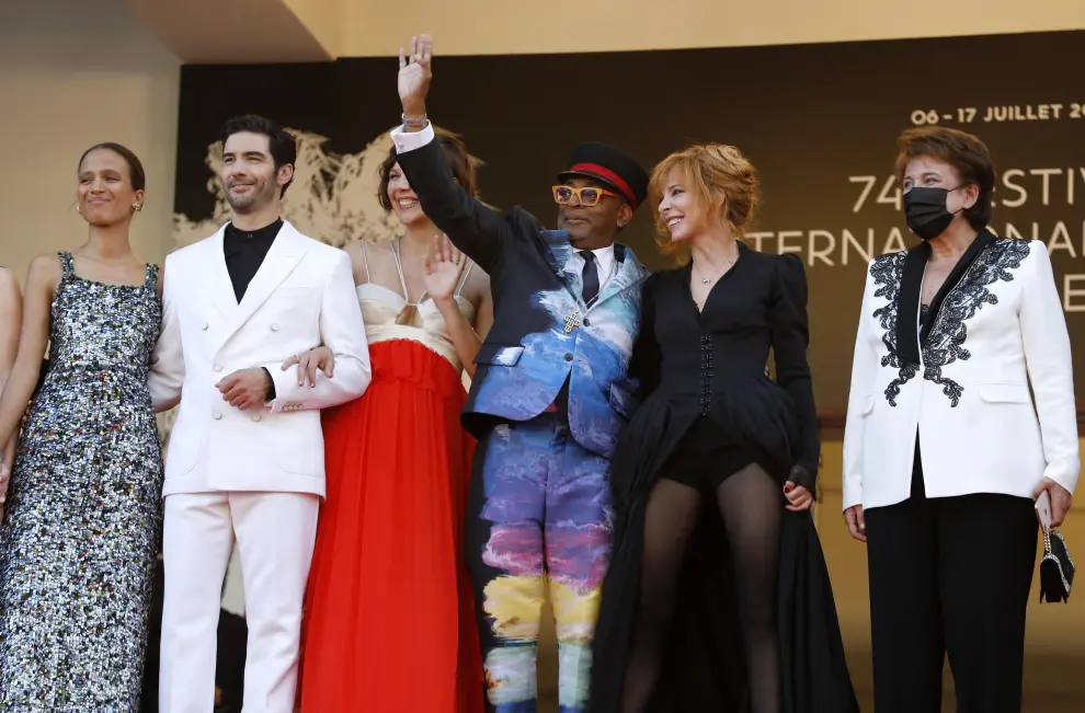 Cannes (France), 17/07/2021.- (R-L) Jessica Hausner, Spike Lee, Mati Diop, Kleber Mendonca Filho arrive for the Closing Awards Ceremony of the 74th annual Cannes Film Festival, in Cannes, France, 17 July 2021. The Golden Palm winning movie will be screened after the closing ceremony. (Cine, Francia) EFE/EPA/IAN LANGSDON Closing Award Ceremony Arrivals - 74th Cannes Film Festival