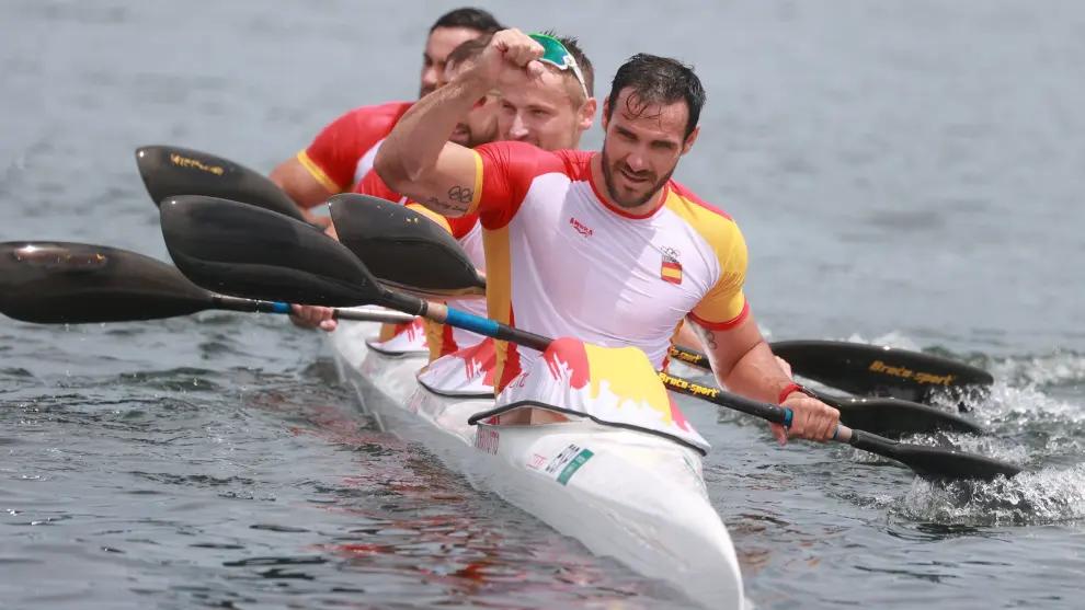Tokyo 2020 Olympics - Canoe Sprint - Mens K4 500m - Semifinal 2 - Sea Forest Waterway, Tokyo, Japan - August 7, 2021. Saul Craviotto of Spain and Marcus Walz of Spain in action REUTERS/Alkis Konstantinidis[[[REUTERS VOCENTO]]] OLYMPICS-2020-CSP/M-K4-500M-SFNL-000200