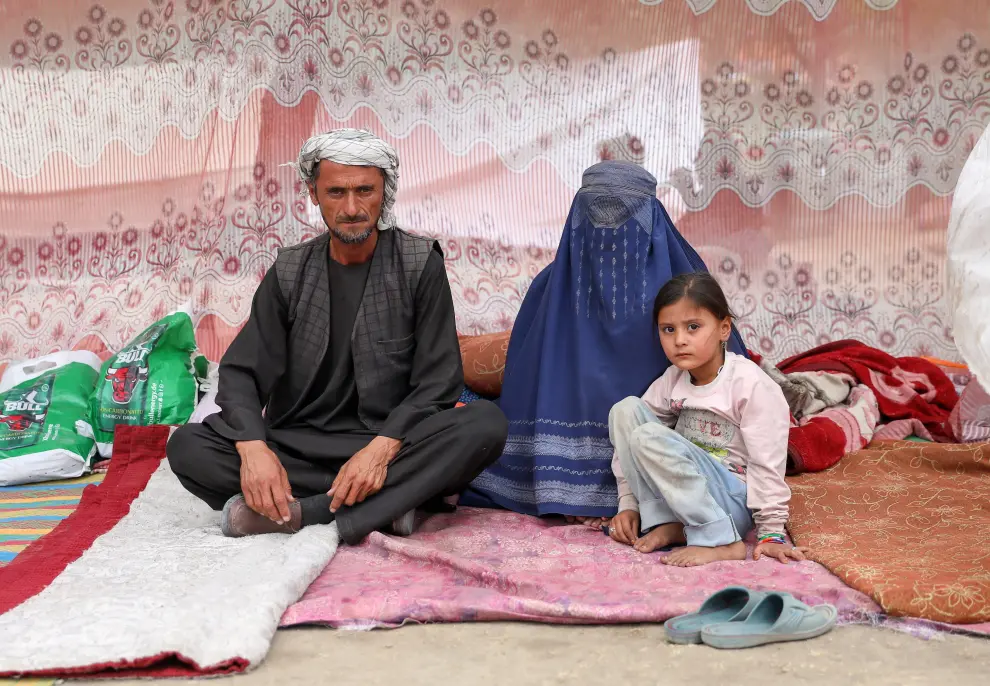 Personas desplazadas en un campamento en Kabul.