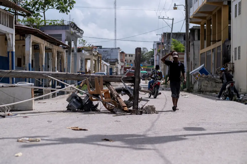 Aftermath of a 7.2 magnitude quake in Les Cayes.