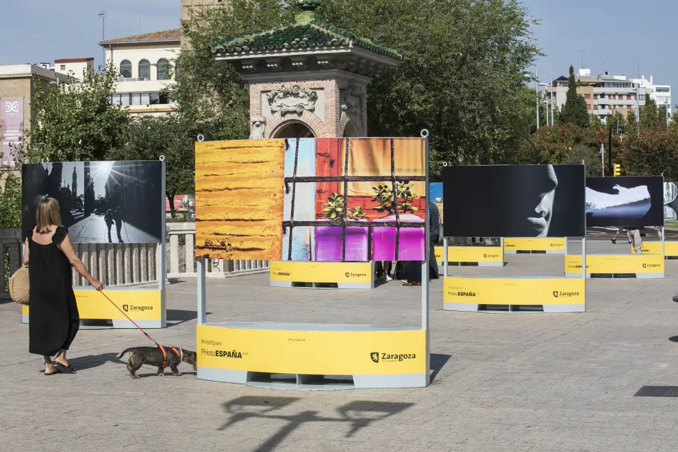 Exposición de PhotoEspaña 'Visit Spain' en el parque Grande José Antonio Labordeta de Zaragoza