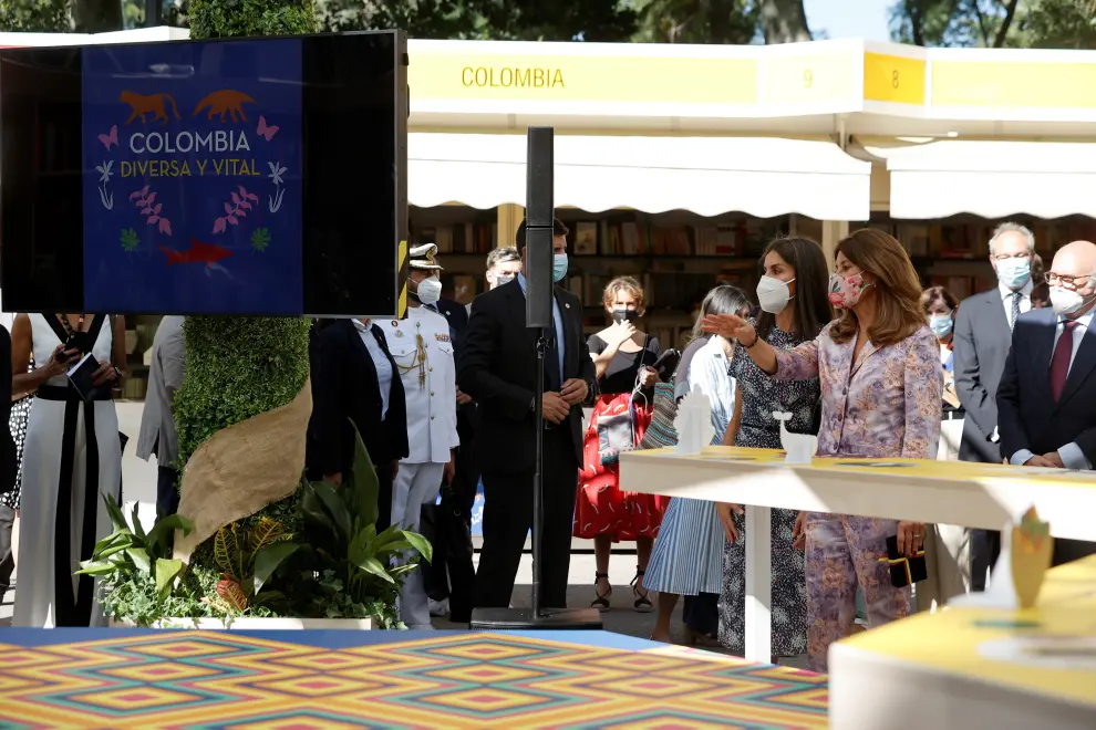 La reina preside la inauguración de la 80 edición de la Feria del Libro de Madrid.