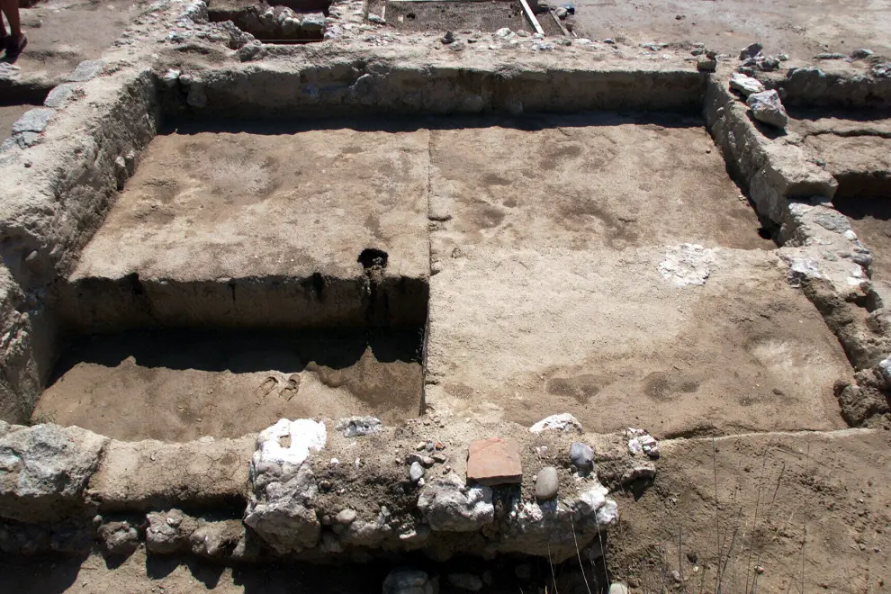 Imágenes de archivo de las excavaciones en La Cabañeta, detenidas desde hace una década.