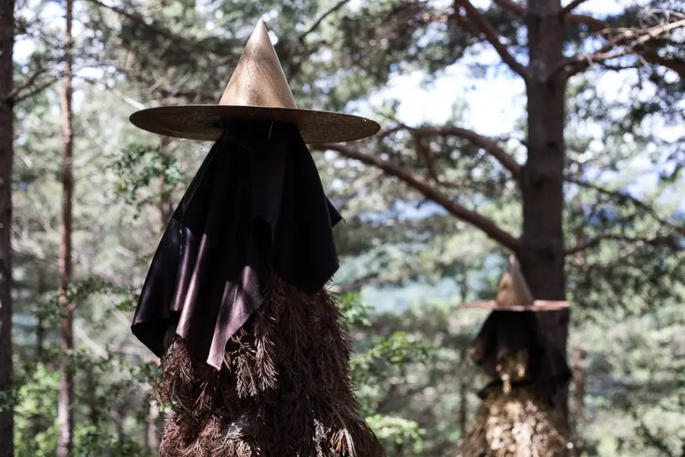 Fotos del parque temático de las brujas en Laspaúles